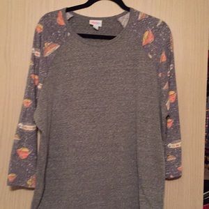 2xl LuLaRoe Randy tee - gray w/spaceships